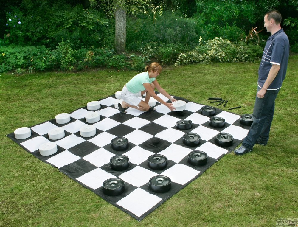 Giant Checkers